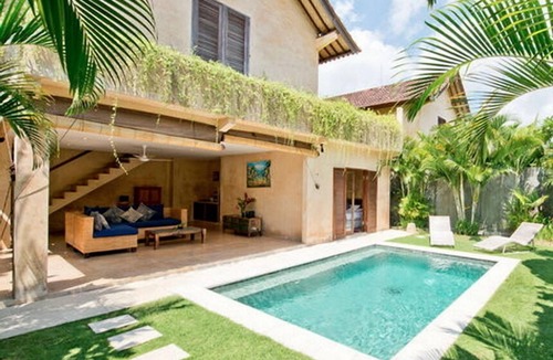Drupadi Villa | Luxury 2BR Villa, Central Seminyak! 18Min Walk To The Beach! W/Swim Pool!