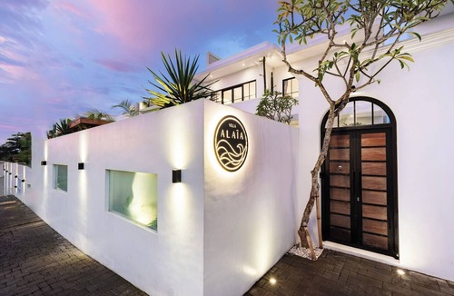 Cemagi Villa | Luxury 3BR Villa w/2 Pools Near Seseh Beach