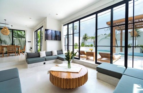 Cemagi Villa | Luxury 3BR Villa w/2 Pools Near Seseh Beach