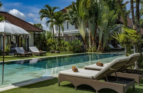 Petitenget Villa | Luxury Complex 16 BR in the heart of Seminyak