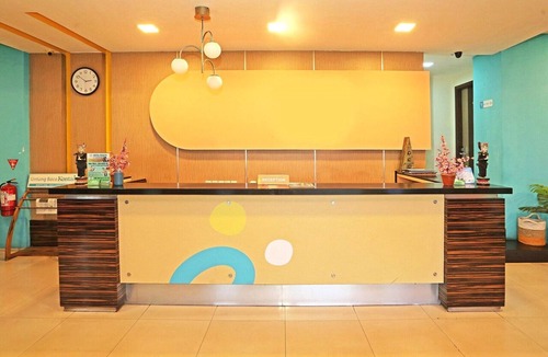 Serpong House | Luxury Deluxe DBL Retreat W/Free WiFi and Parking
