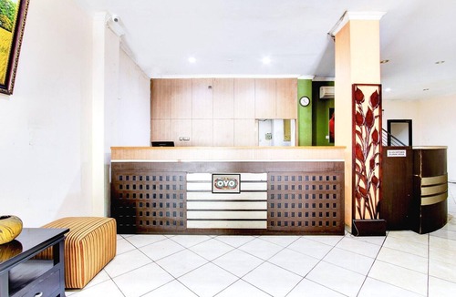 Semarang House | Luxury Deluxe DBL Retreat W/Free WiFi and Parking