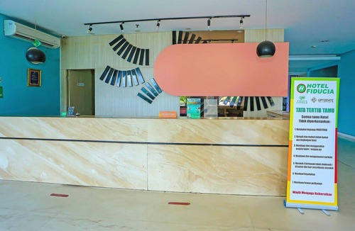 East Jakarta House | Luxury Deluxe DBL Retreat W/Free WiFi and Parking