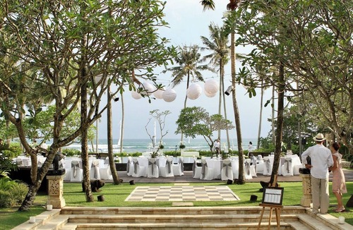 Batu Bolong Villa | Luxury Private Beachfront Estate in Canggu