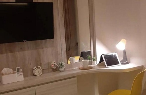 Pantai Indah Kapuk Apartment | Luxury Sea View Free WIFI Nice and Cozy Gold Coast Apartment PIK Next to Oakwood Hotel by Blezz