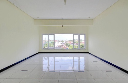Laweyan House | Luxury Twin Stay with Free WiFi and Parking