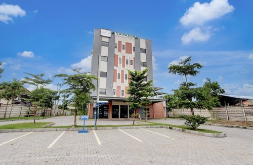 Grogol House | Luxury Twin Stay with Free WiFi and Parking