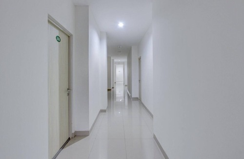 Grogol House | Luxury Twin Stay with Free WiFi and Parking