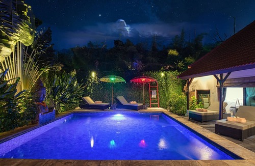 Dyanapura Villa | LUXURY Villa 3BR La plancha BEACH, 200m to the Beach, Heart of Seminyak,300m