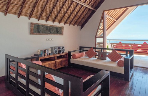 Cempaga Villa | Luxury villa close to Lovina with pool and staff and spectacular views!