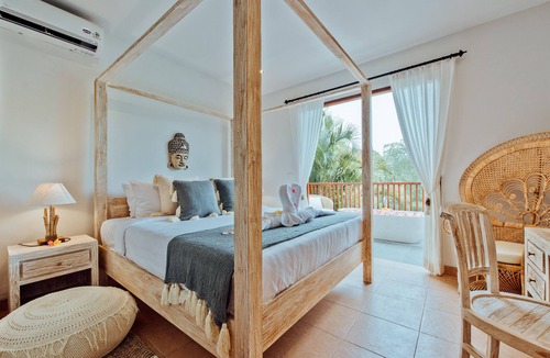 Tegal Mengkeb Villa | Luxury Villa Overlooking to River and Jungle - Indah 4