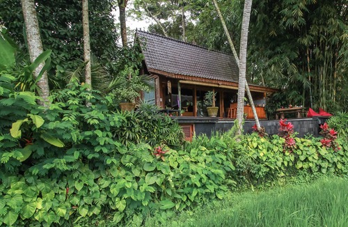 Sambahan Villa | Luxury Villa with Private Pool and Kitchen!