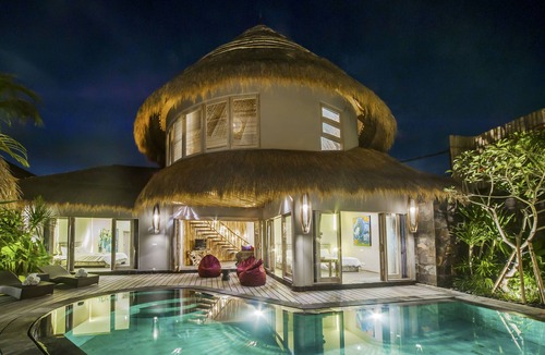 Drupadi Villa | Luxury Villas 3BR Merci Resort Seminyak1