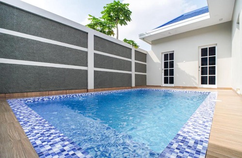 Pogung Lor Villa | M Villa