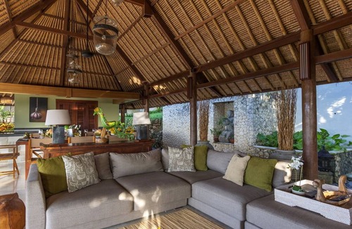 Pecatu Villa | Magnificent Ocean View 4BR Villa, Car + Driver - Uluwatu! 2Min Drive To Beach!