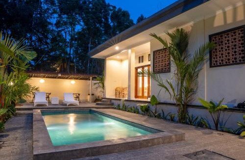 Petulu House | Maha Gunung Ubud