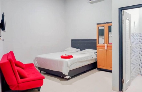 Karawang Hotel | Mahkota Residence Mitra RedDoorz