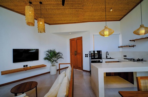 Penida Island Villa | Maravilla Home 2BR with Private Jacuzzi