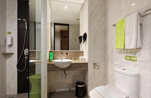 Gambir Hotel | MaxOne Platinum Hayam Wuruk