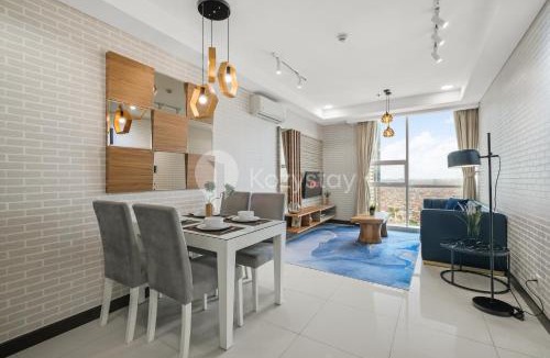 Kebon Jeruk Apartment | Meadow by Kozystay - Newly Renovated - Kebon Jeruk