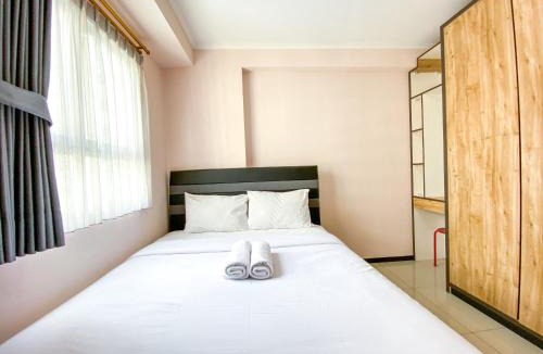 Cimahi Apartment | Minimalist 2BR with Pool View at Gateway Pasteur Apartment By Travelio
