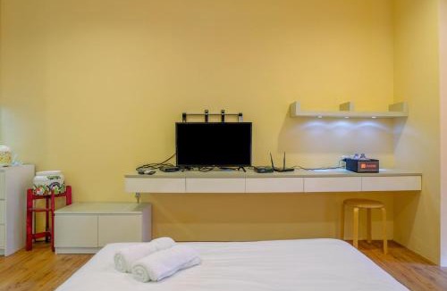 Semanggi Apartment | Minimalist Style Studio Apartment at Tamansari Semanggi By Travelio