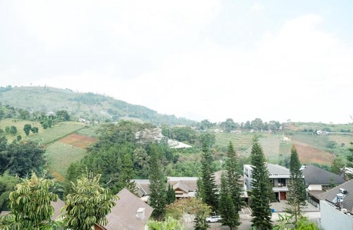 Bandung Villa | Morning Glory Mountain View Villa 4 Bedrooms With a Private Heated Swimming Pool