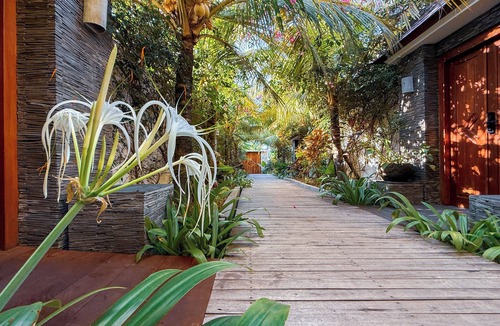 Pecatu House | Muzeum Villas: 2 Bedrooms, 2 Bathroom, Wi-Fi, Kitchen, Private Pool