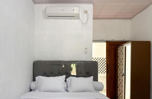 Banjarasri Hotel | Nafia Homestay Syariah RedPartner near Sleman City Hall