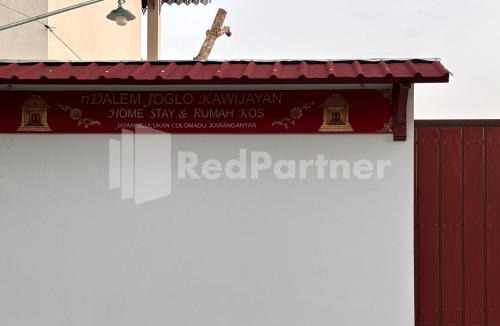 Colomadu Hotel | Ndalem Joglo Kawijayan Syariah Mitra RedDoorz