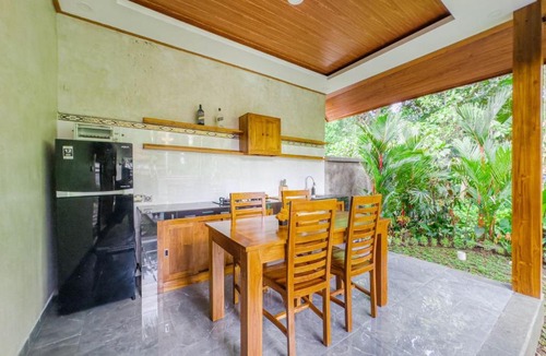 Lodtunduh Cabin | Negara Villa