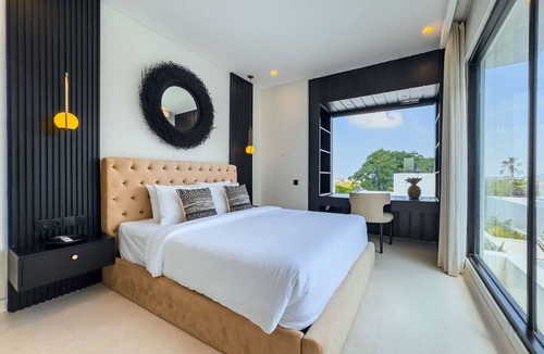 Buduk Villa | New build Villa Golden Pearl in Bali Pererenan - volcano view & pool