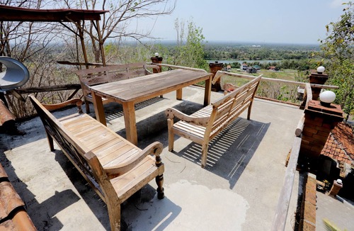Parangtritis RV Rental | NewAlasKuliner & HomestayWatulumbung