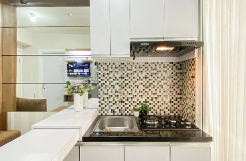 Rawasari Apartment | Nice Homey 2Br At Apartment Green Pramuka City