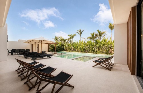 Kampial House | Ocean View Mansion Sauna, Cold Plunge & Gym