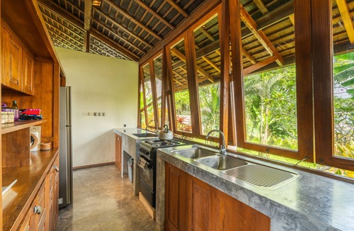 West Selemadeg House | Oceanfront Beach House Balian Beach