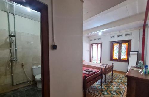 Central Yogyakarta House | Omah Pitoe Yogya Homestay