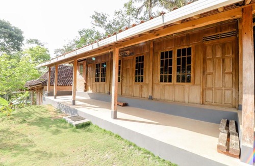 Kulon Progo Hotel | Omah Watu Blencong