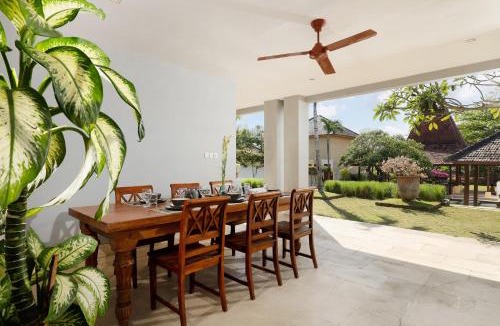 Batu Bolong Villa | OMEGIA Canggu by Nakula