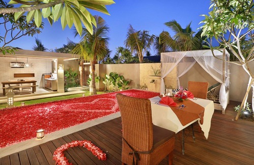 By Pass Ngurah Rai Villa | One Bedroom Suite Villa with a private pool only 5 minutes drive to the beach
