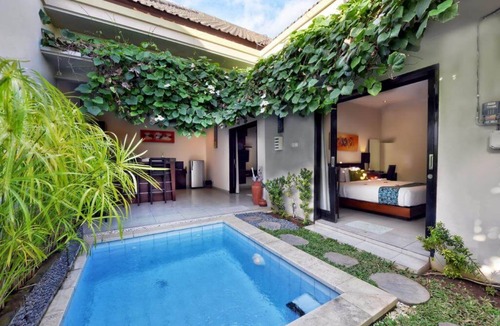 Denpasar Barat Villa | One Bedroom Villa near to Canggu Club