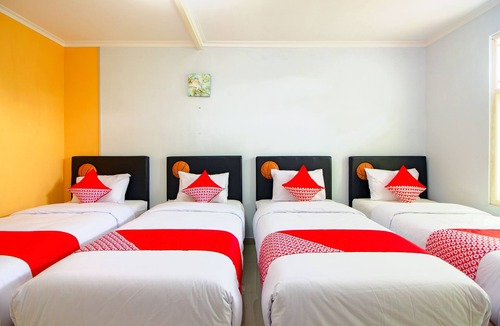 Kalasan Hotel | OYO 1355 Griya Wismono Homestay