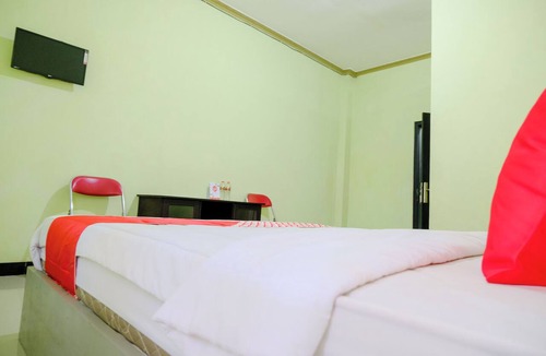 Tulungagung Hotel | Oyo 2508 Alba Suites Homestay