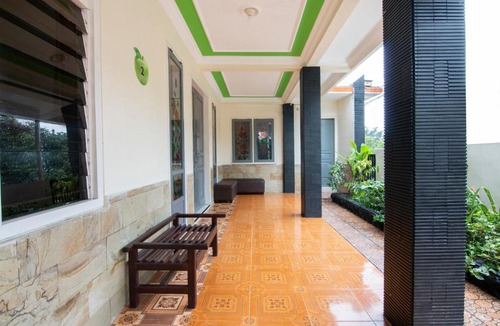 Sidomulyo Hotel | OYO 3210 Villa Aisya