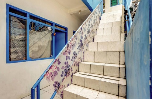 Sidoarjo Hotel | OYO 90523 Homestay Jenggolo