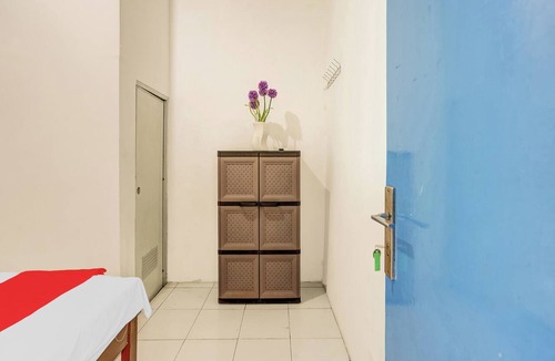 Sidoarjo Hotel | OYO 90523 Homestay Jenggolo