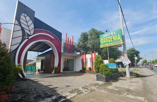 Klaten Hotel | OYO 90831 Hotel Gardenia Prambanan