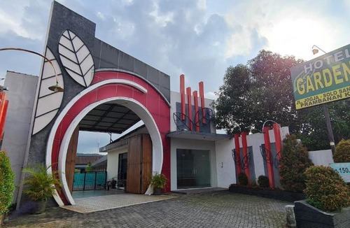 Klaten Hotel | OYO 90831 Hotel Gardenia Prambanan