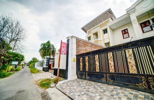 Medan Hotel | OYO 91170 Ayahanda Residence