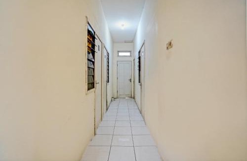 Surabaya Hotel | OYO 93114 Salak Homestay Syariah